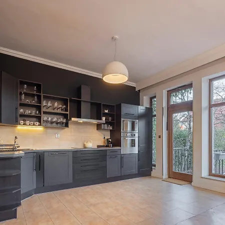 Pytloun * ليبيريتش